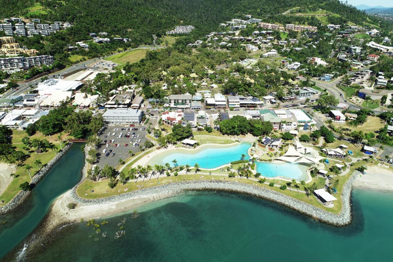 Ocean View Apartment 14 Airlie Beach Bagian luar foto